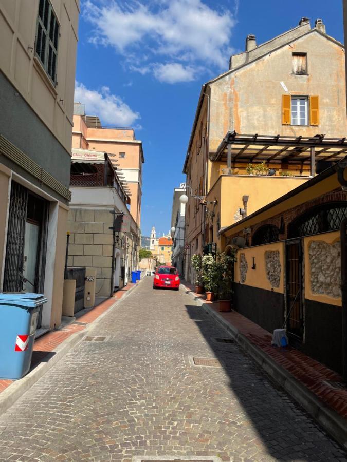 Appartamento Stella Marina In Pieno Centro Di Pietra Ligure Sulla Passeggiata E A Un Passo Dal Mare Екстер'єр фото